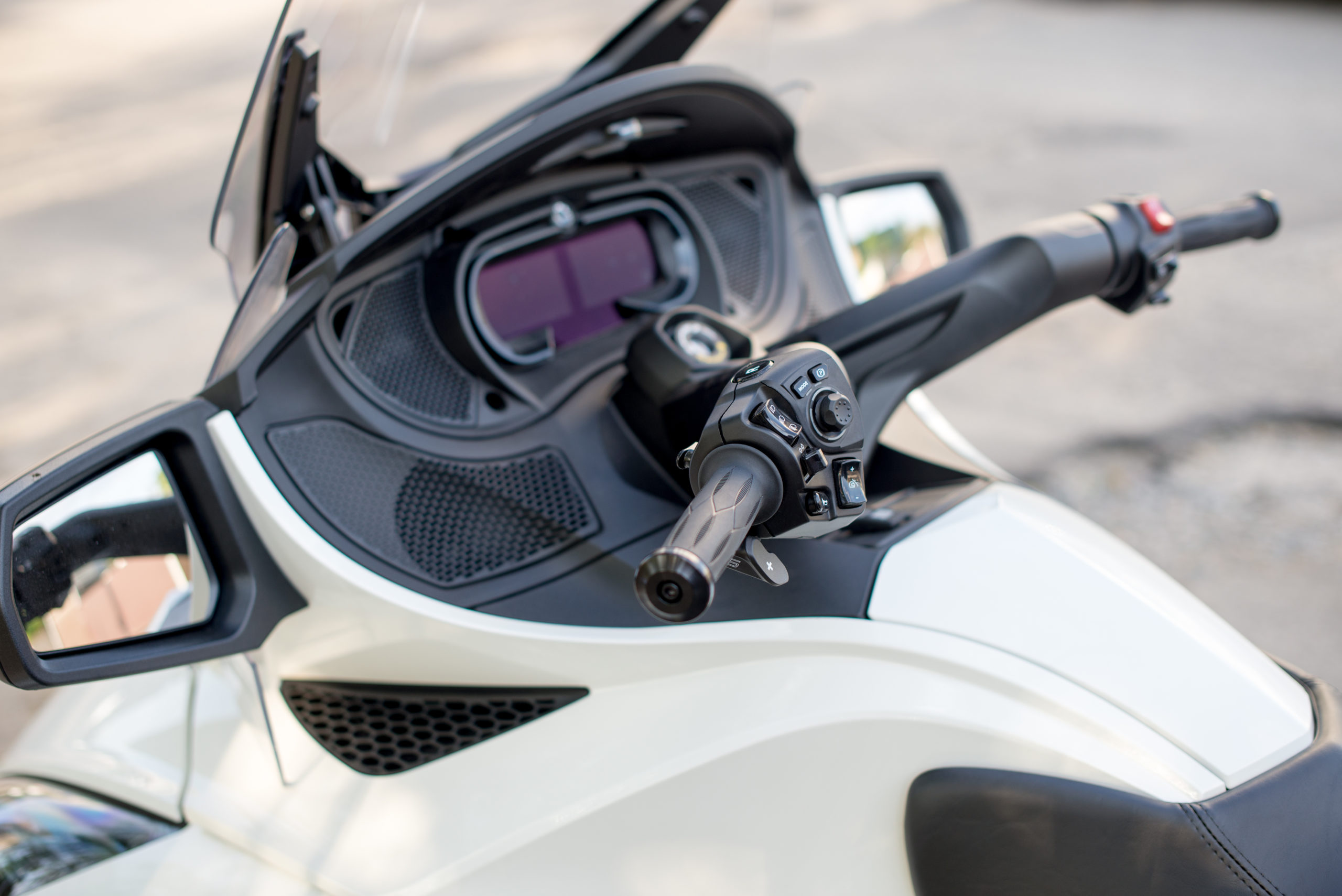 Scooter trois roues: des modèles différents en fonction de vos besoins