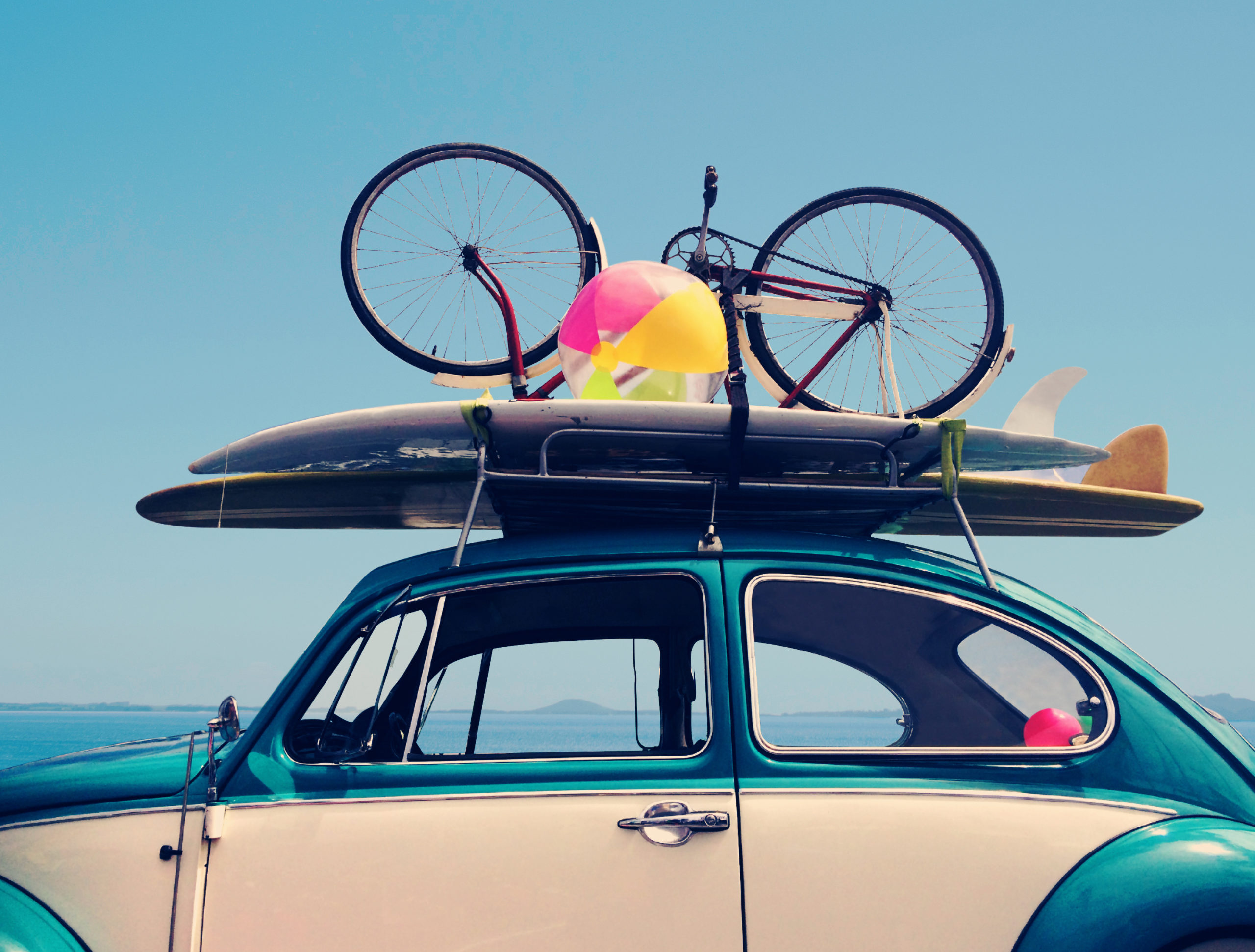 Vacances : les vérifications à faire avant un départ en voiture