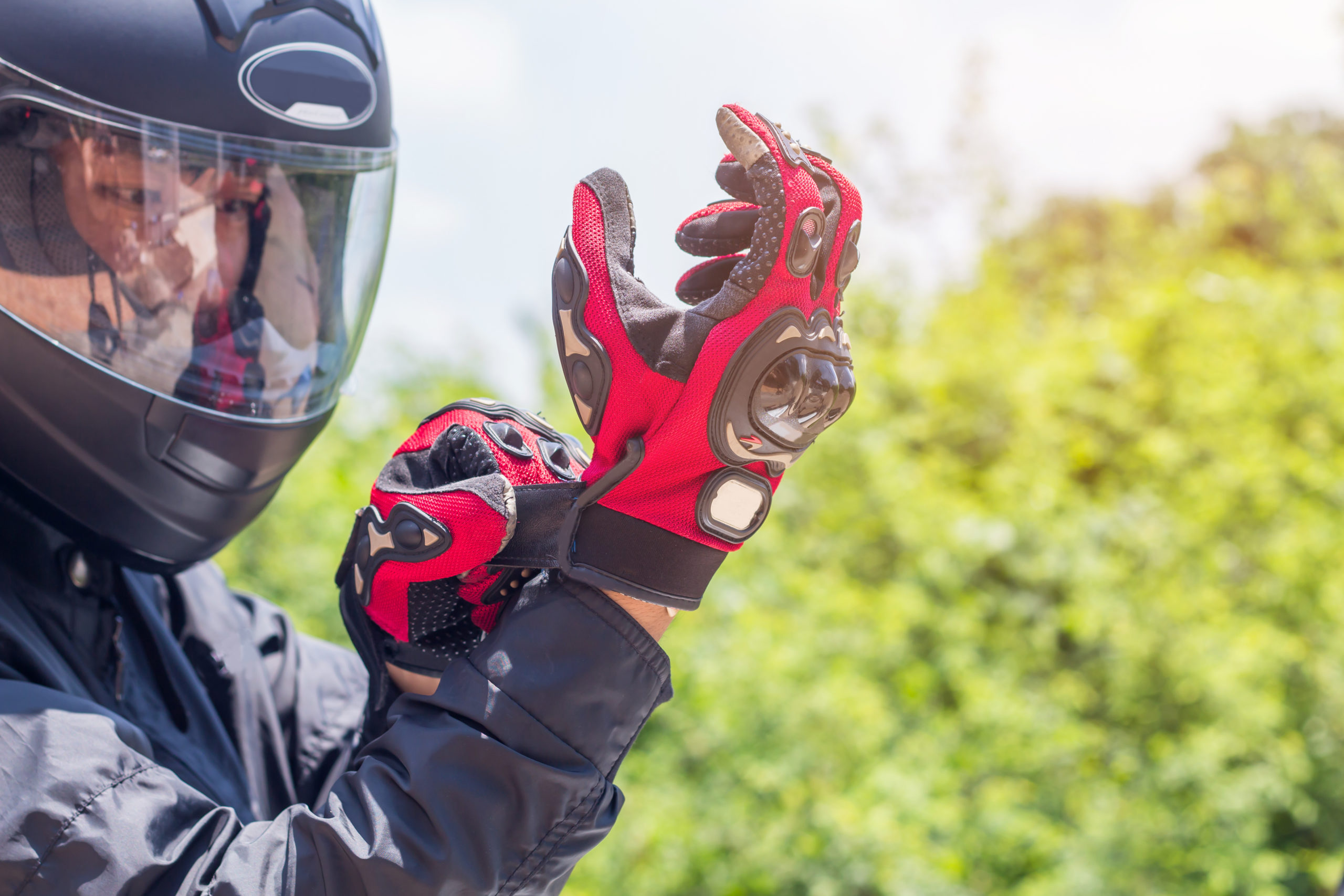Motards : à vos gants !