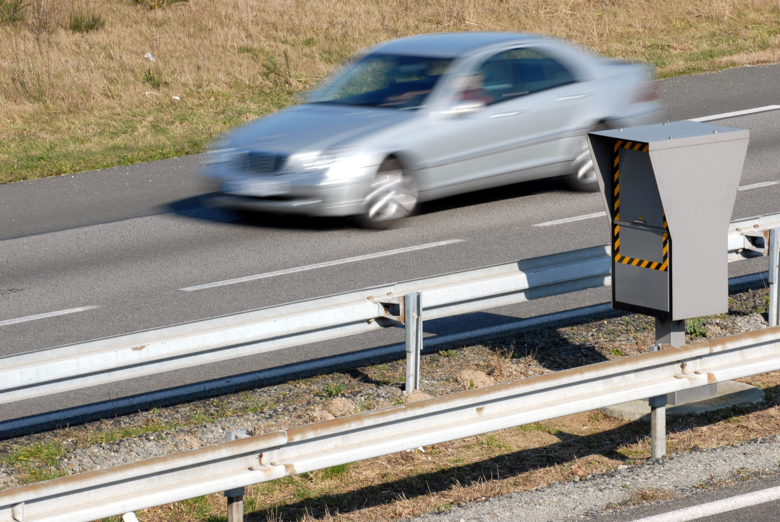 Vers un contrôle de l’assurance grâce aux radars automatiques ?