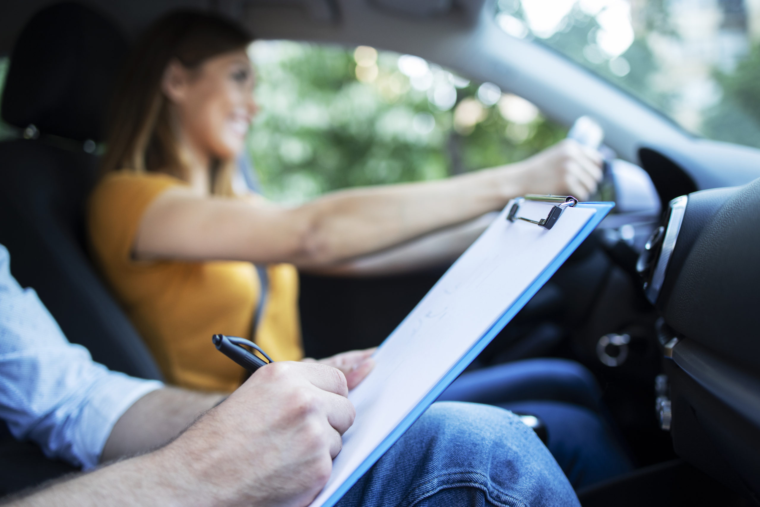 Code de la route obligatoire pour conduire une voiture sans permis ?
