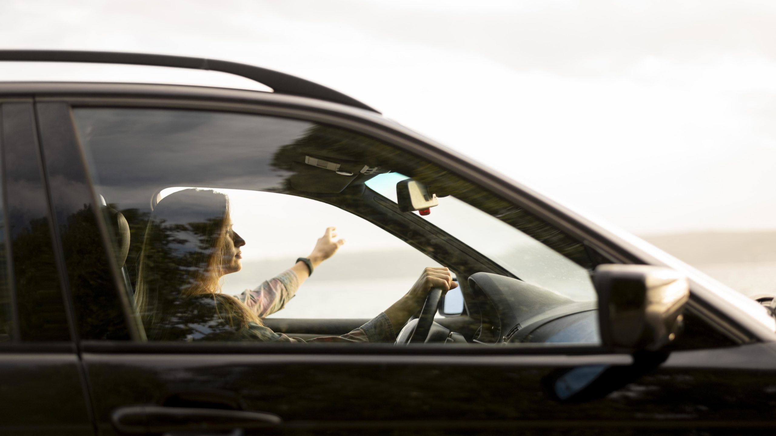 Jeune conducteur : que faut-il choisir entre l’assurance auto au tiers ou tous risques ?