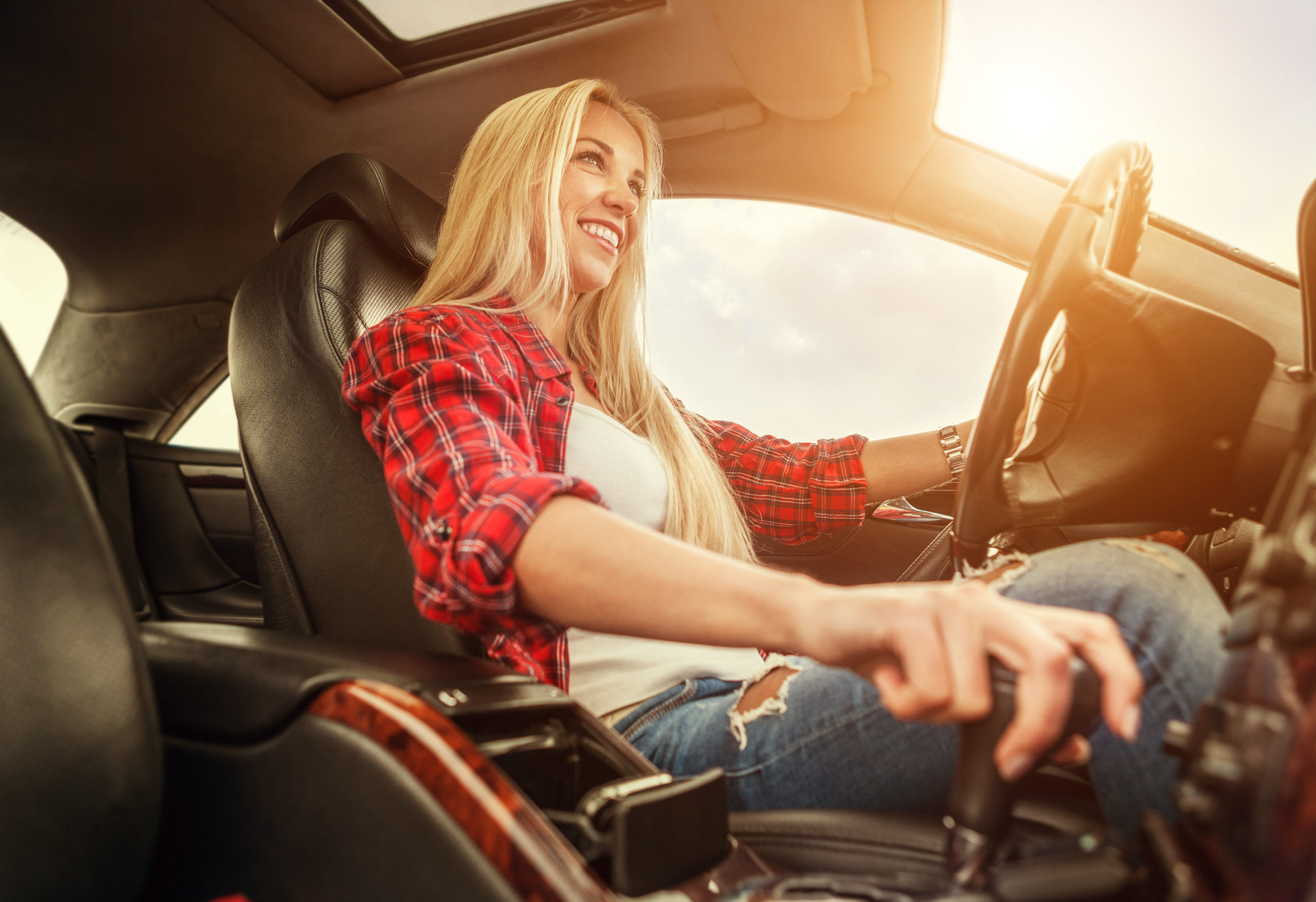Assurance auto jeune : qu’est-ce que la surprime et comment est-elle calculée ?