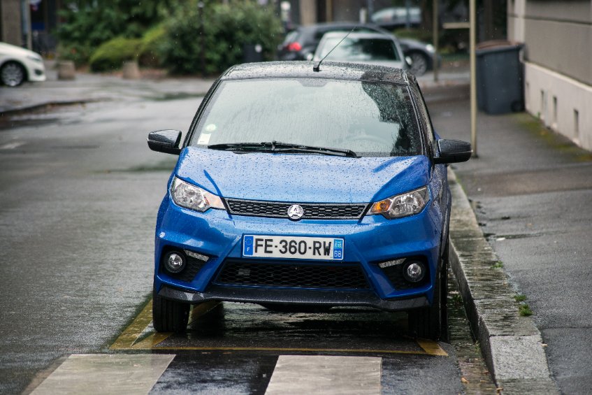 Comment choisir sa voiture sans permis 4 places ?